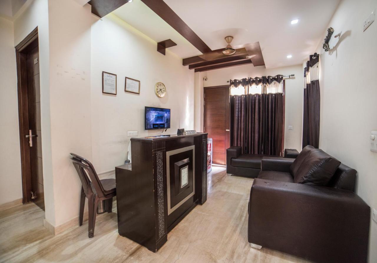 Fabhotel Mannat Residency Sec 52 Gurgaon Exterior foto